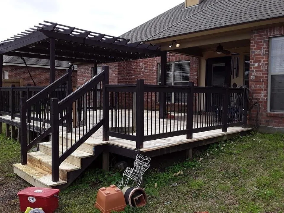 Slide of Smallworld Construction & Renovation