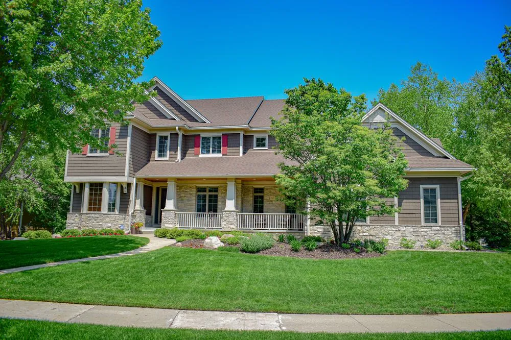 Slide of Smart Builders Group