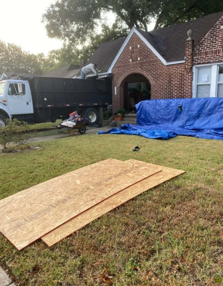 Slide of Smart Choice Roofing