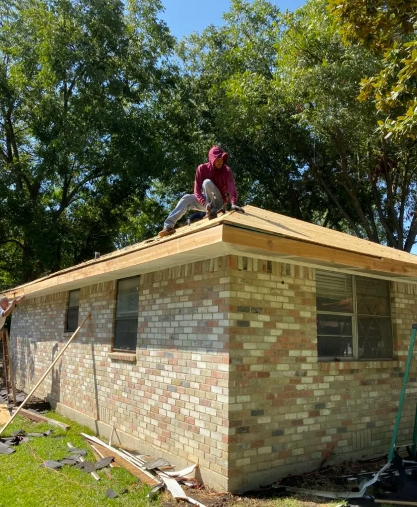 Slide of Smart Choice Roofing