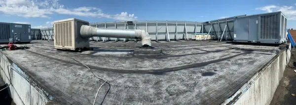 Smart Choice Roofing Logo