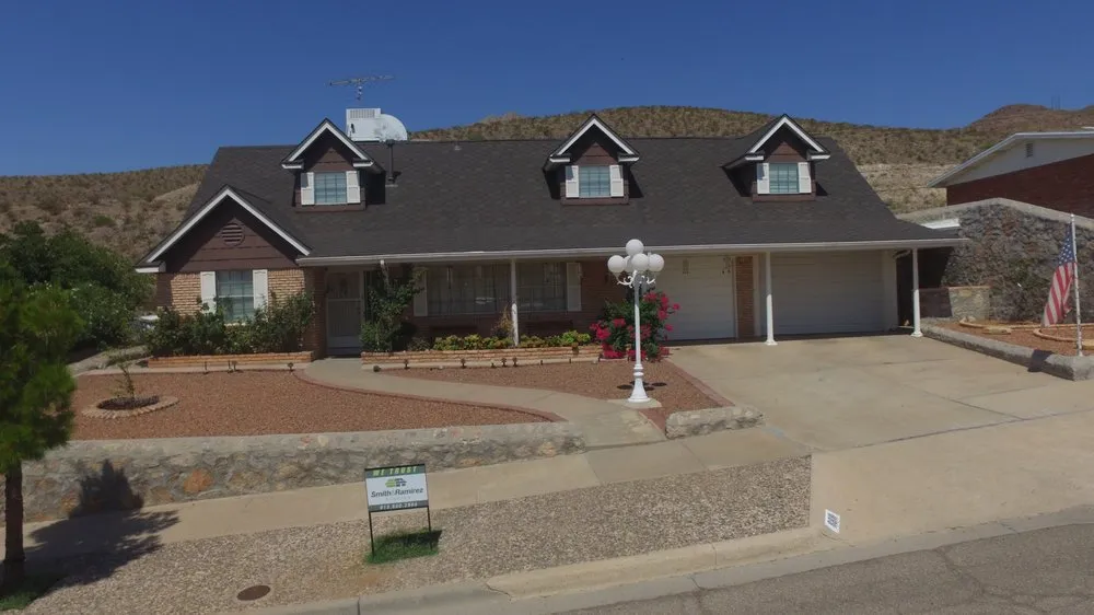 Slide of Smith & Ramirez Roofing