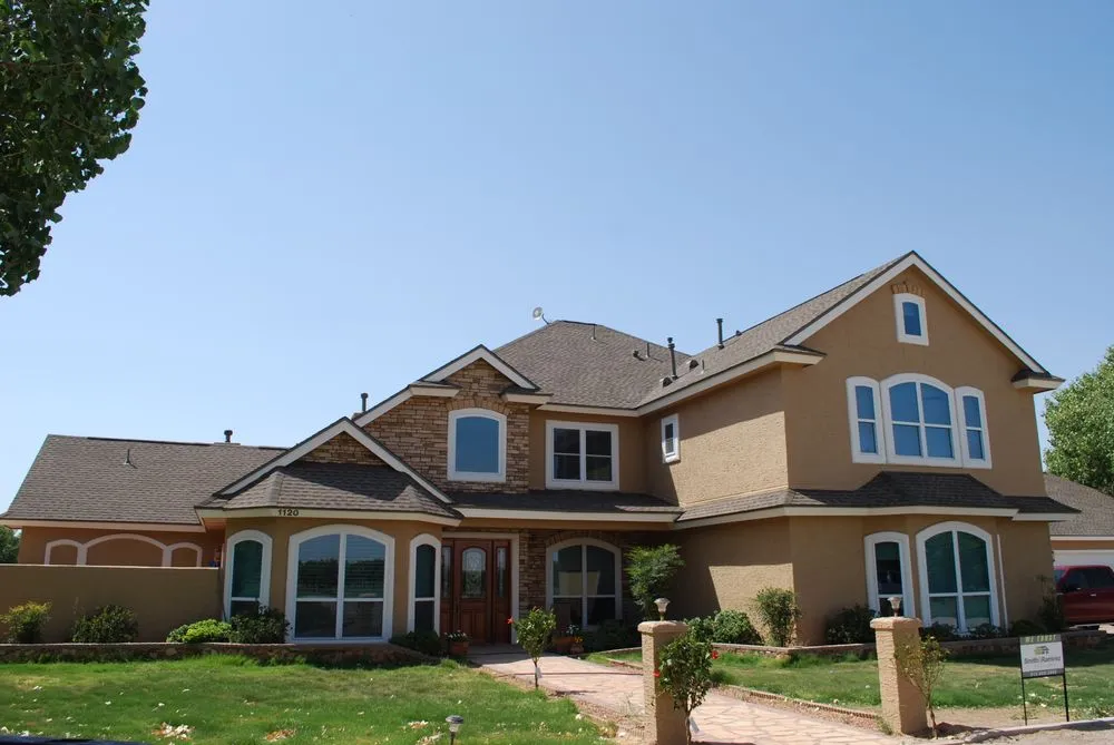 Slide of Smith & Ramirez Roofing