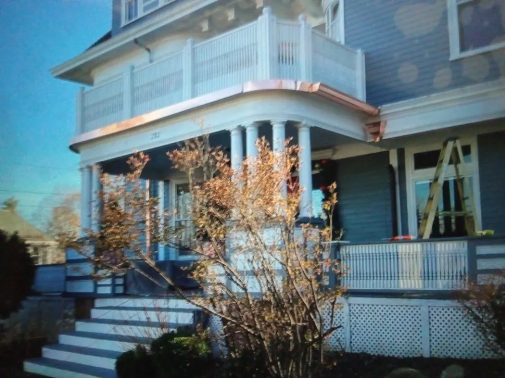 Slide of Smith Gutter