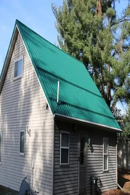 Smith n Sons Roofing & Gutters Logo