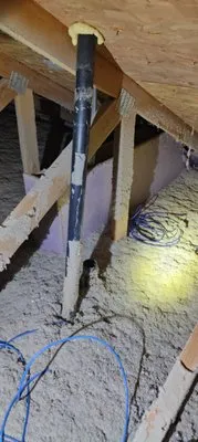 Smith Roofing & Construction Logo