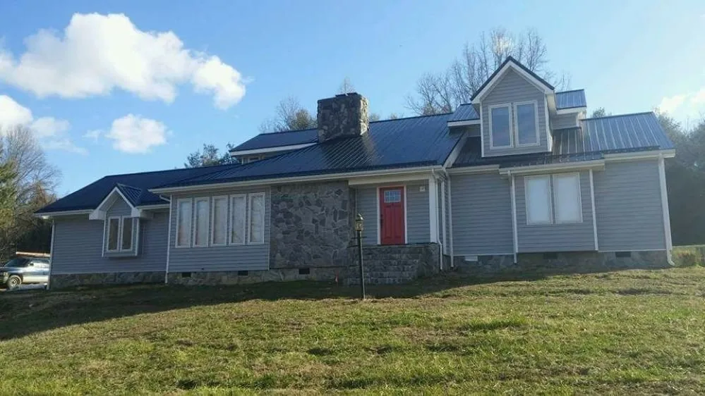 Licensed metal roofing installation in Meherrin, VA by Smith Roofing Company