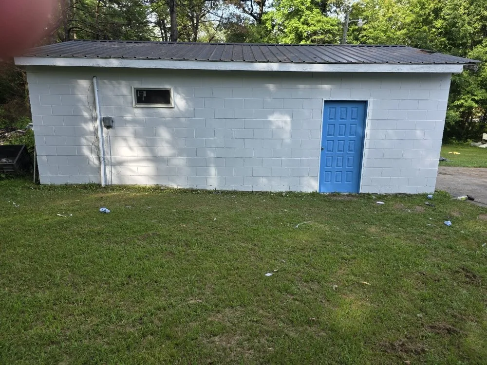 Slide of Smiths Construction and Handyman