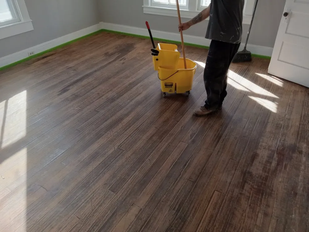 Emergency shingle roofing service experts serving Sutherlin, VA - Smiths Restoration