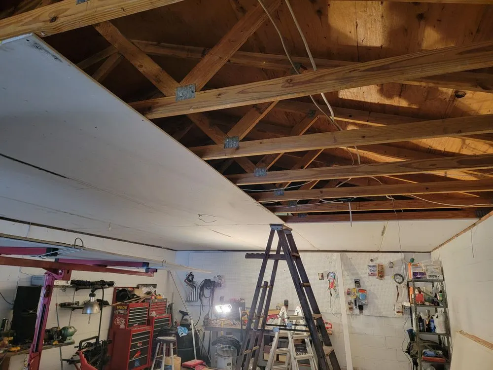 Expert storm damage roof repair in Sutherlin, VA by Smiths Restoration