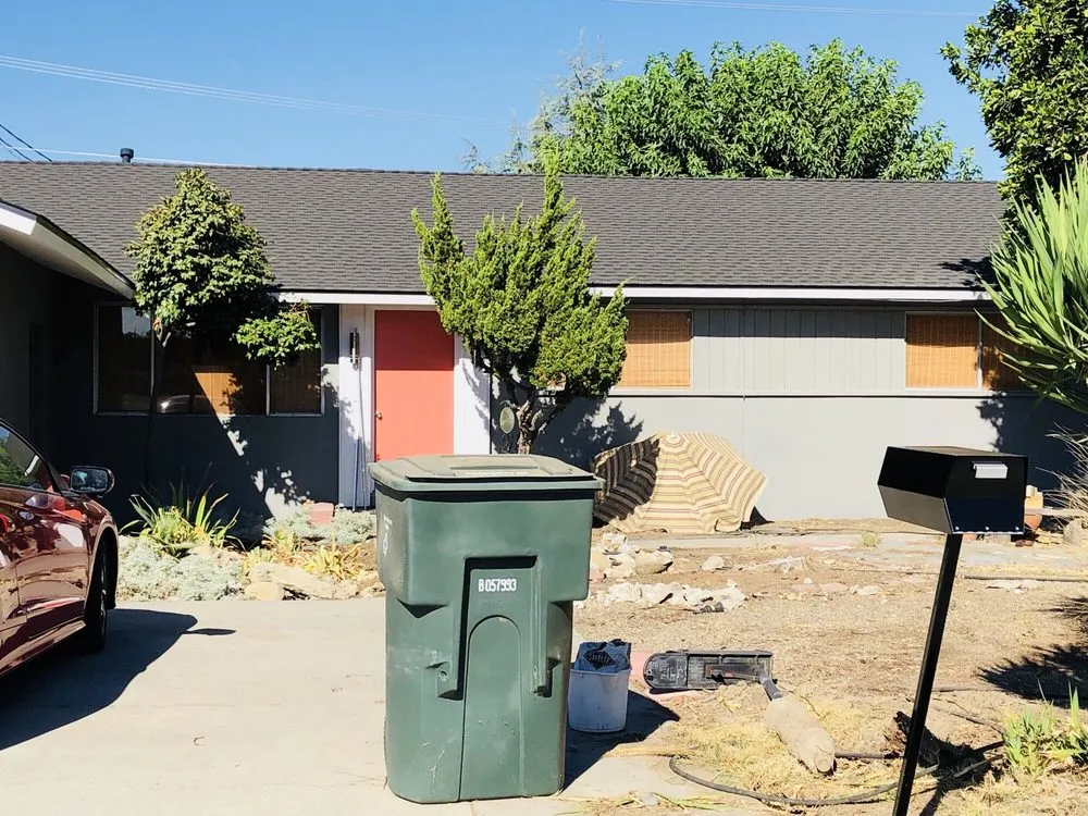 Slide of Smith's Roofing