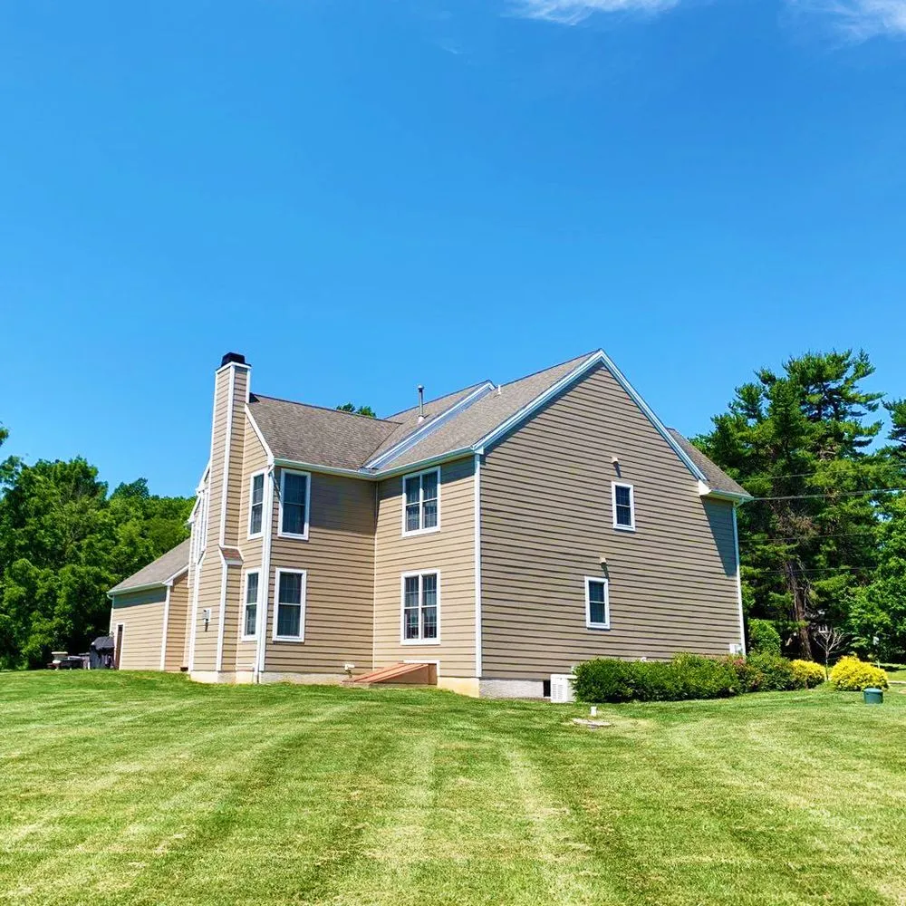 Reliable roof repair same-day service in Kinzers, PA by Smuckers Exterior & Remodeling