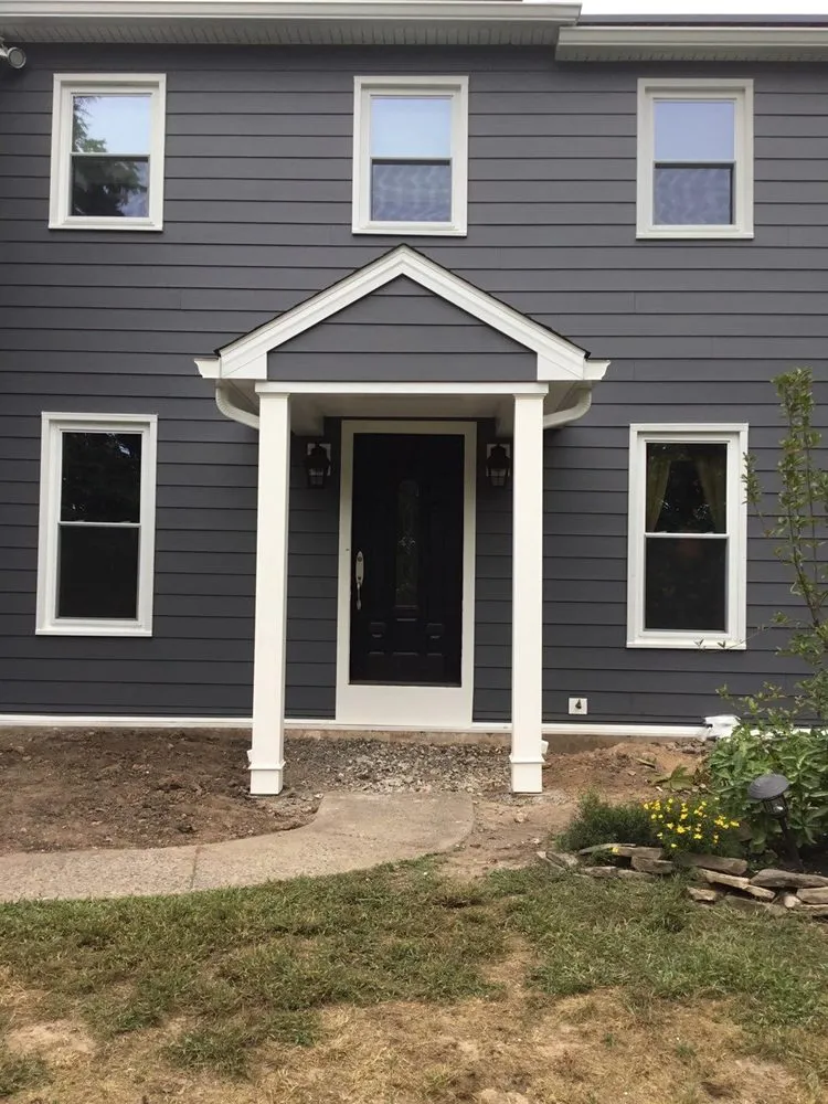 Expert roof leak repair experts serving Kinzers, PA - Smuckers Exterior & Remodeling