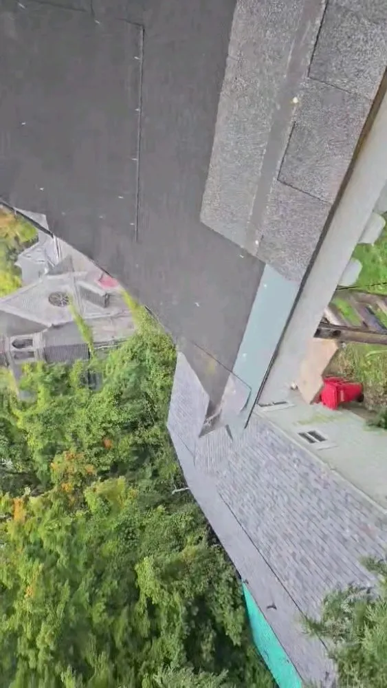 Slide of S&N Roofing