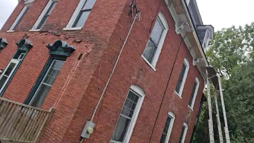 Slide of S&N Roofing