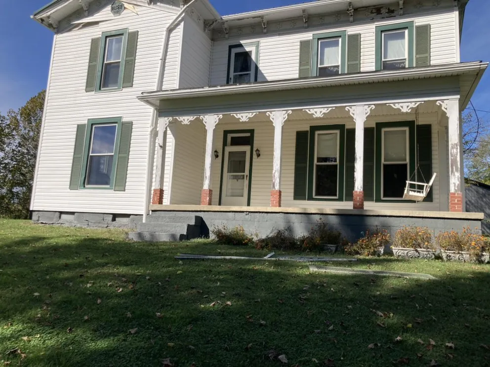 Licensed roof replacement experts serving Brushy Fork, WV - Snider’s Pressure Washing and Deck Restoration