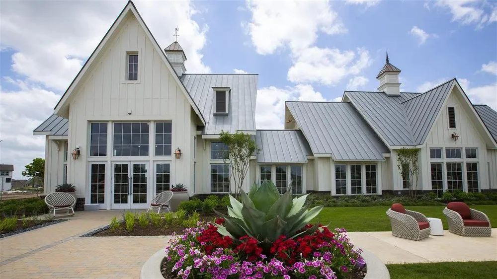 Slide of Snow Roofing and Exteriors