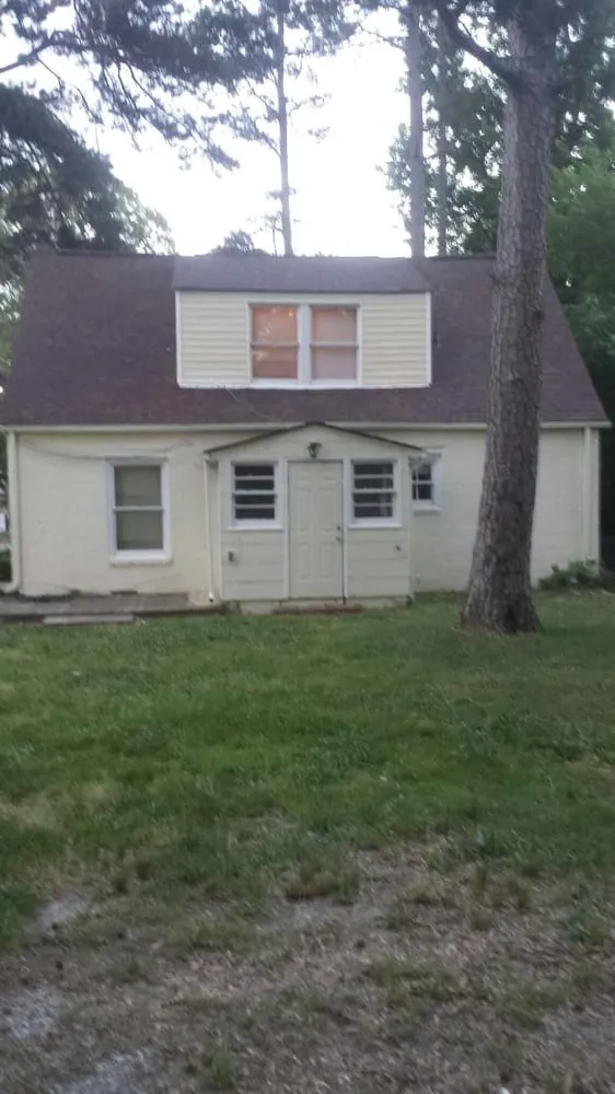 Slide of Snug Roofing Solutions