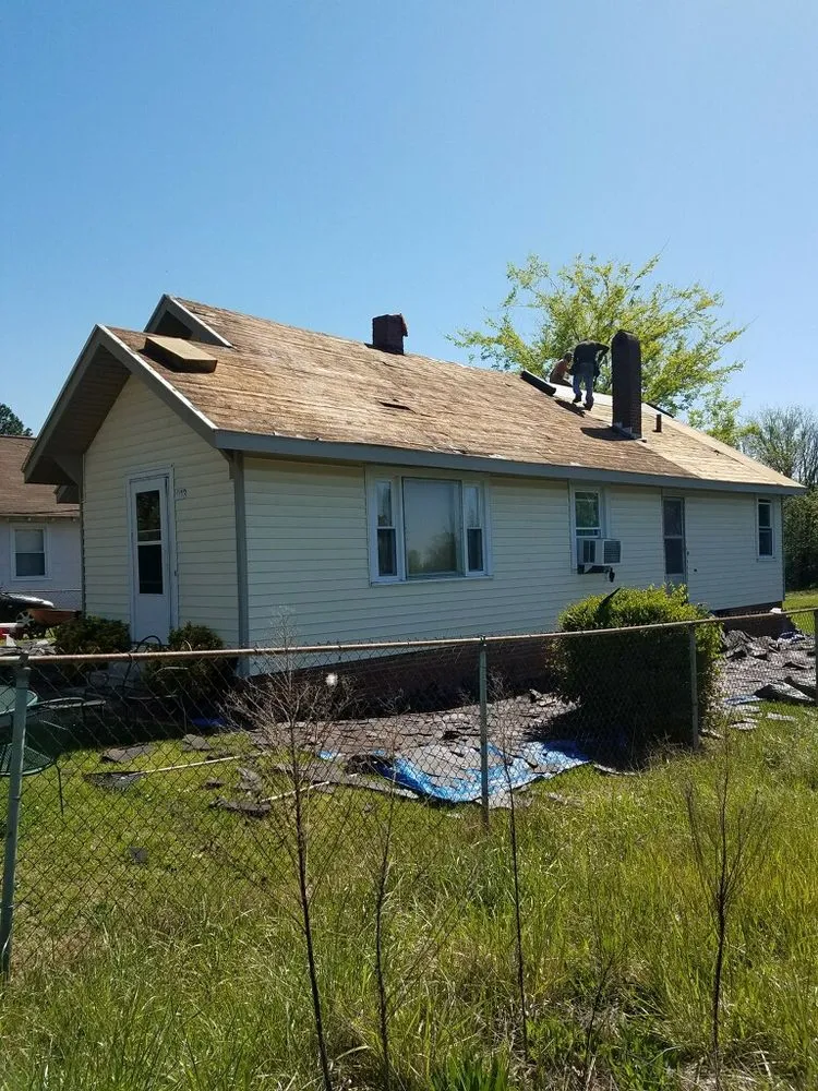 Slide of Snug Roofing Solutions