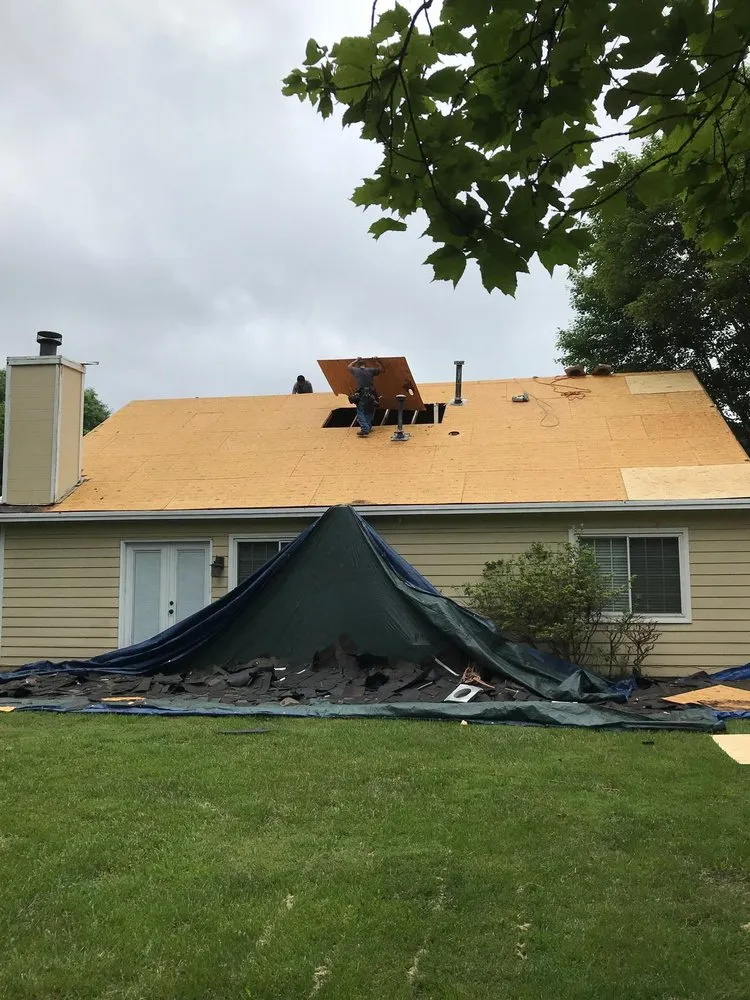 Slide of Snug Roofing Solutions