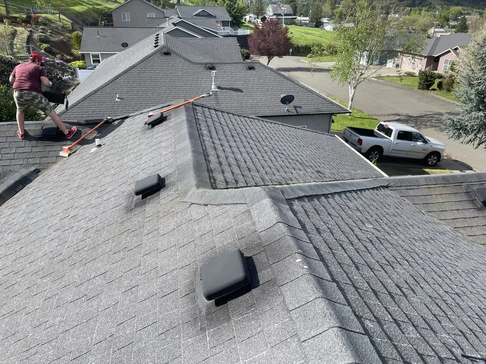 Slide of Snyder Construction