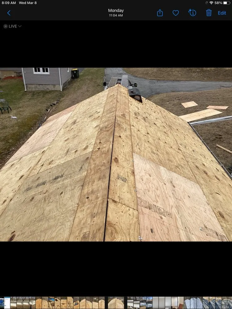 Slide of Snyder Roofing and Siding