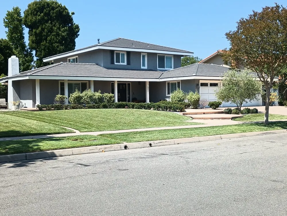 Slide of SoCal Roofing Services