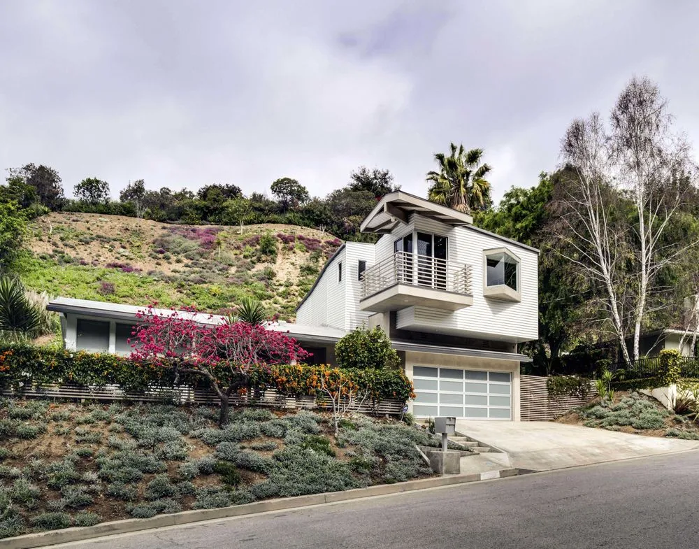 Slide of SoCal Siding by Oakmont Builders, Inc.