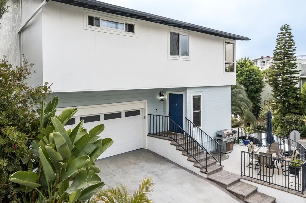 Slide of SoCal Siding by Oakmont Builders, Inc.