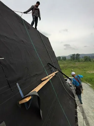 Slide of Soczek Roofing