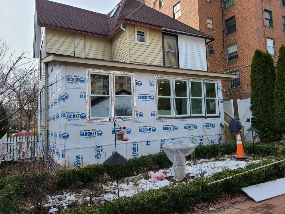 Slide of Soja Construction