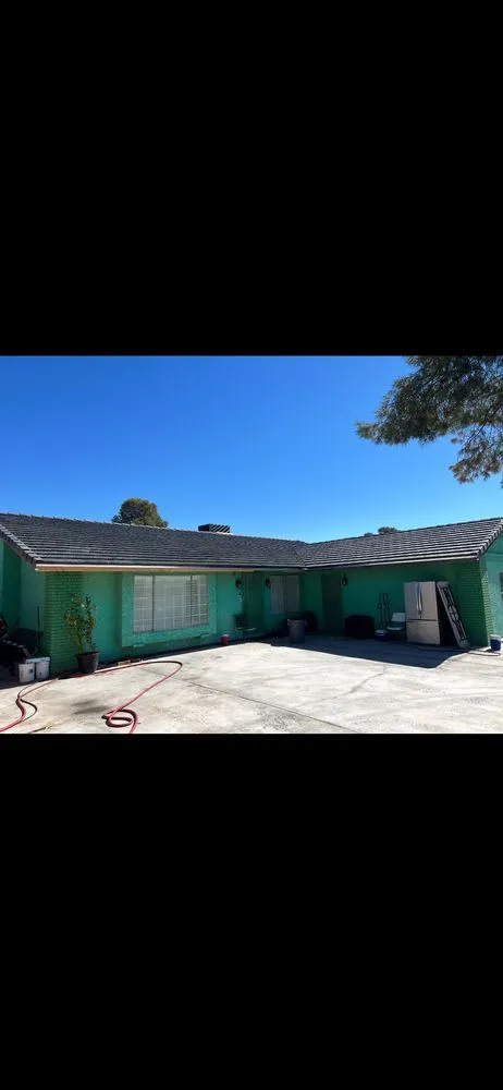 Slide of Sol Roofing