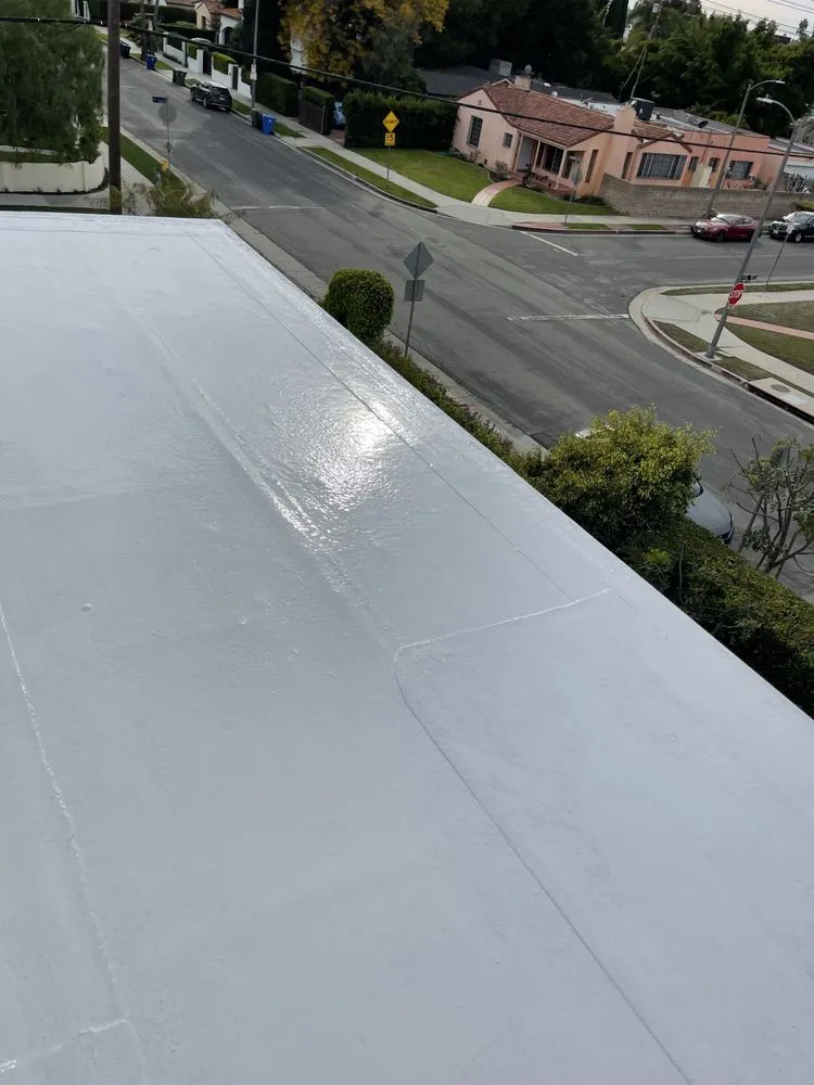 Local shingle roofing service with free inspection in San Fernando Valley, CA by Sol Roofing