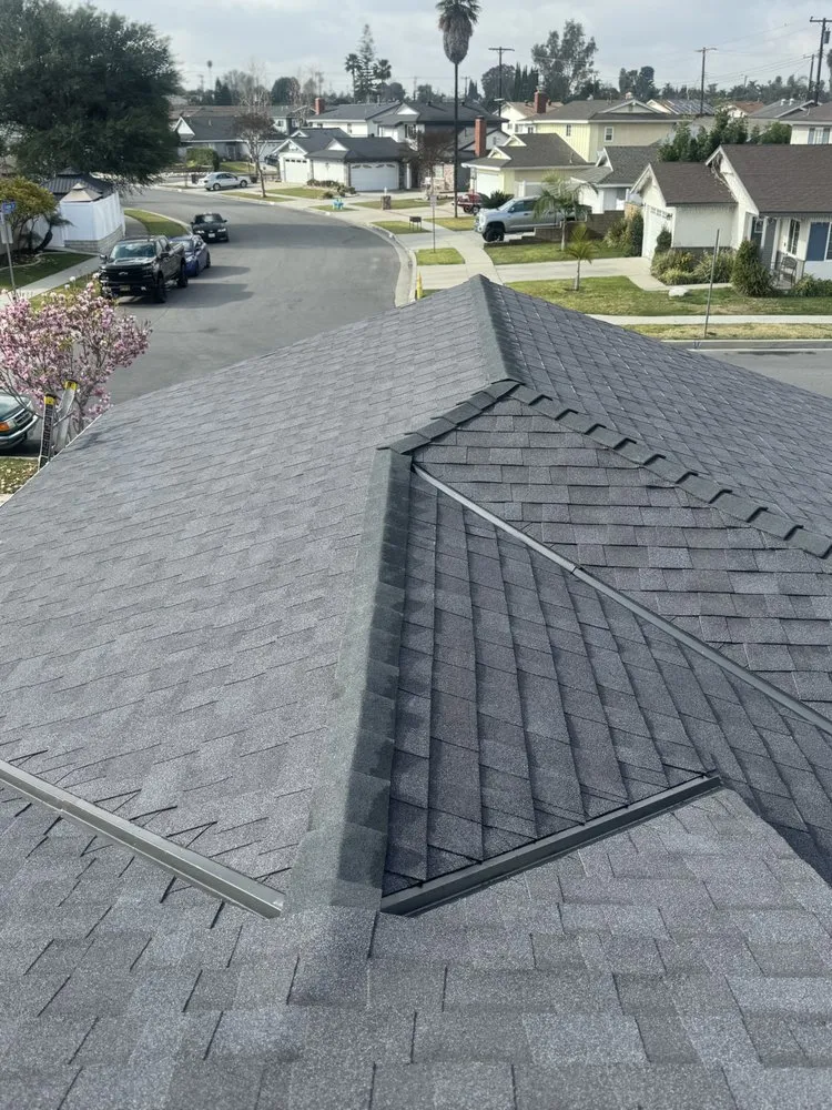 Local shingle roofing service experts serving San Fernando Valley, CA - Sol Roofing