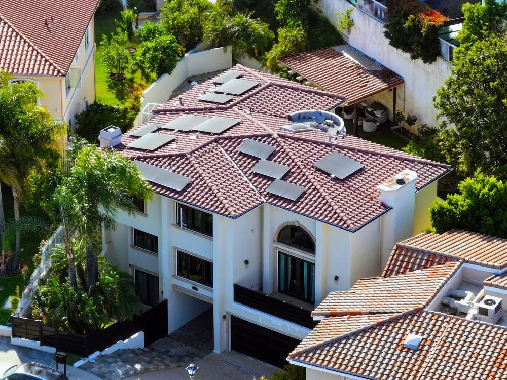 Slide of Solar G Solutions