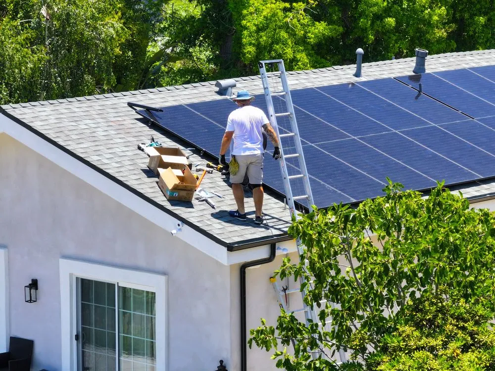 Slide of Solar G Solutions