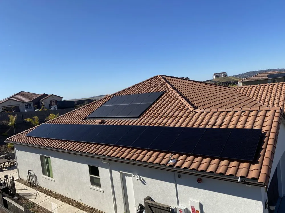 Slide of Solar Savings Direct