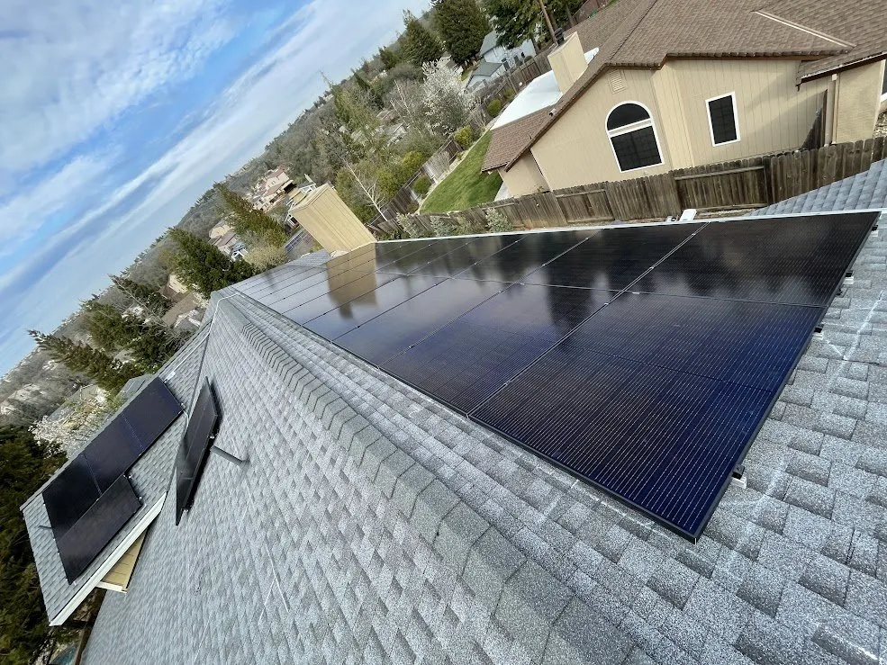 Slide of Solar Savings Direct