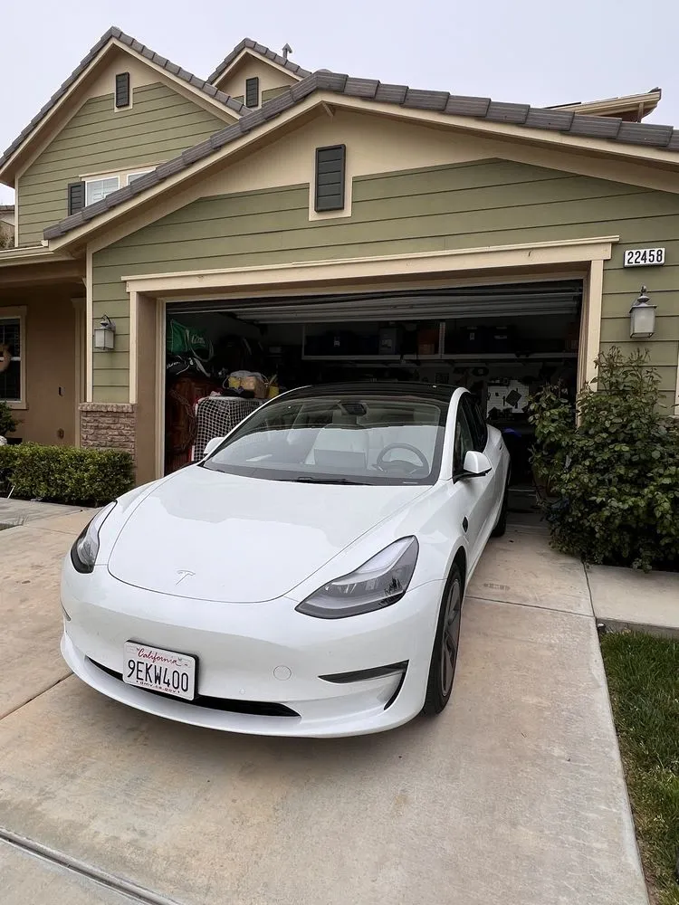 Slide of Solarshoppers Construction