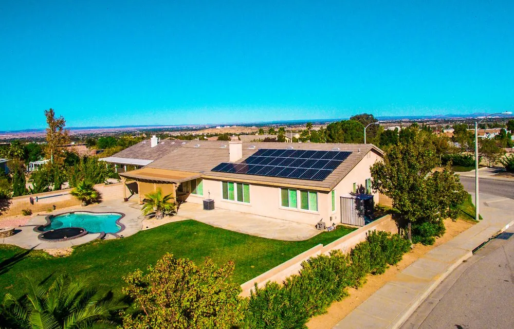 Slide of Solarshoppers Construction