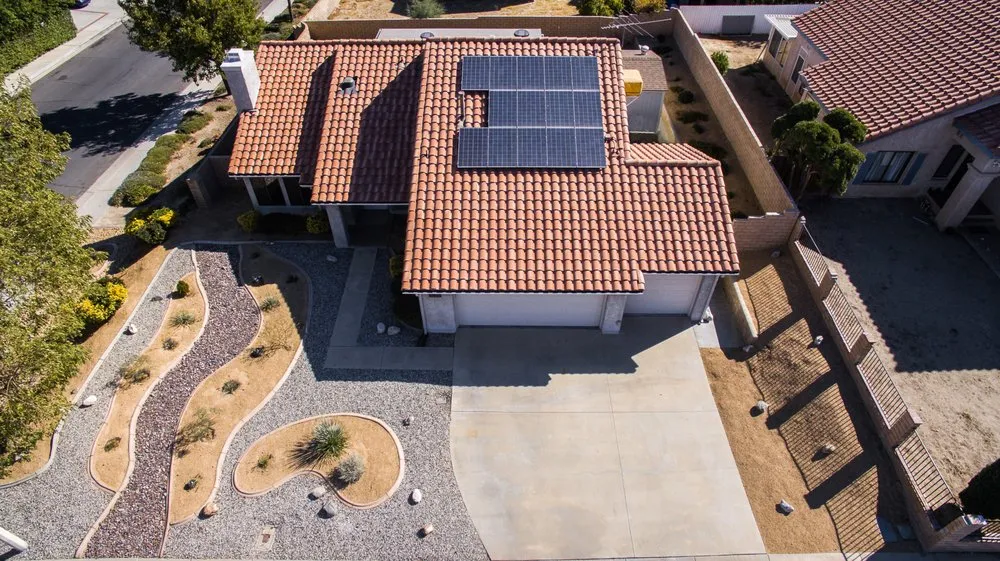 Slide of Solarshoppers Construction