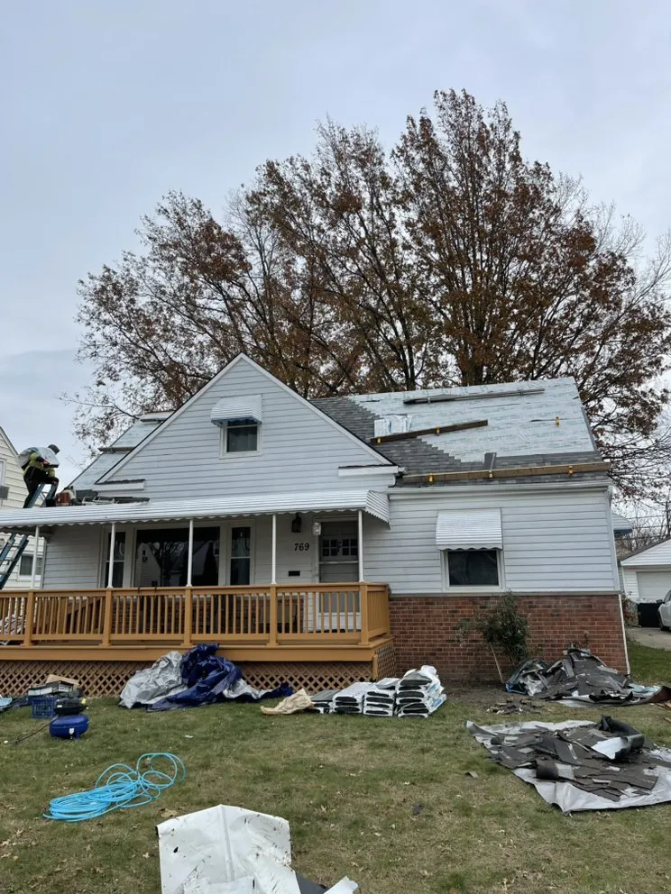 Slide of Soldo Roofing