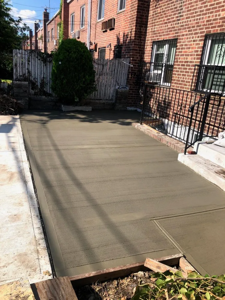 Professional flat roof repair near you in South Richmond hill, NY by Solid Builders