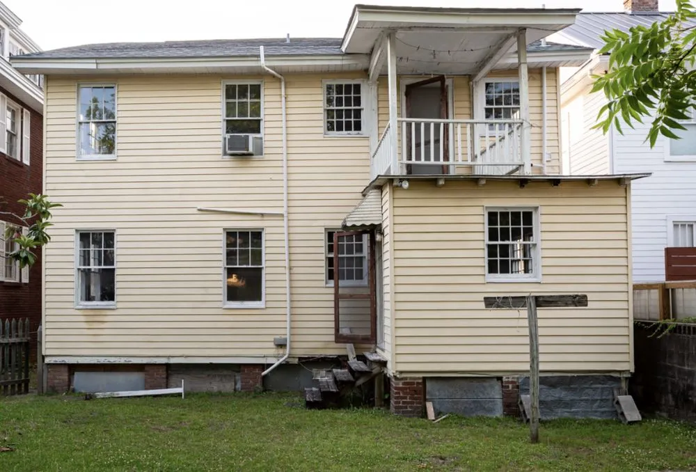 Slide of SOLID Renovations