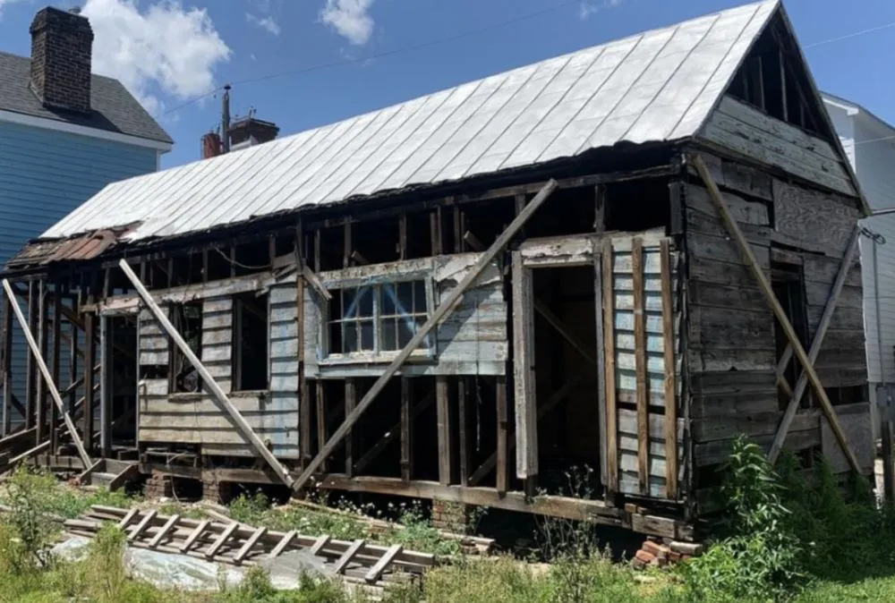 Slide of SOLID Renovations