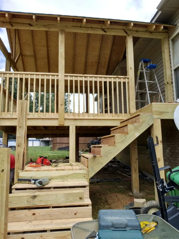 Slide of Solis Construction