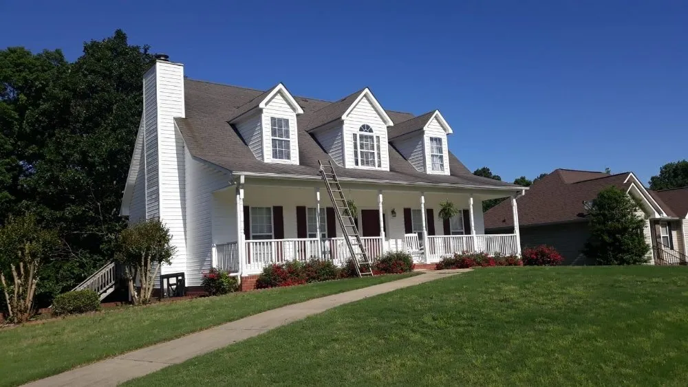 Slide of Solis Construction