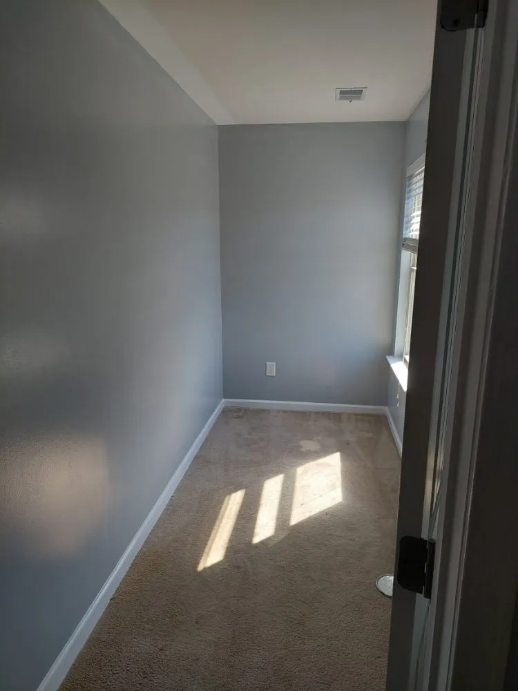 Slide of Solis Construction