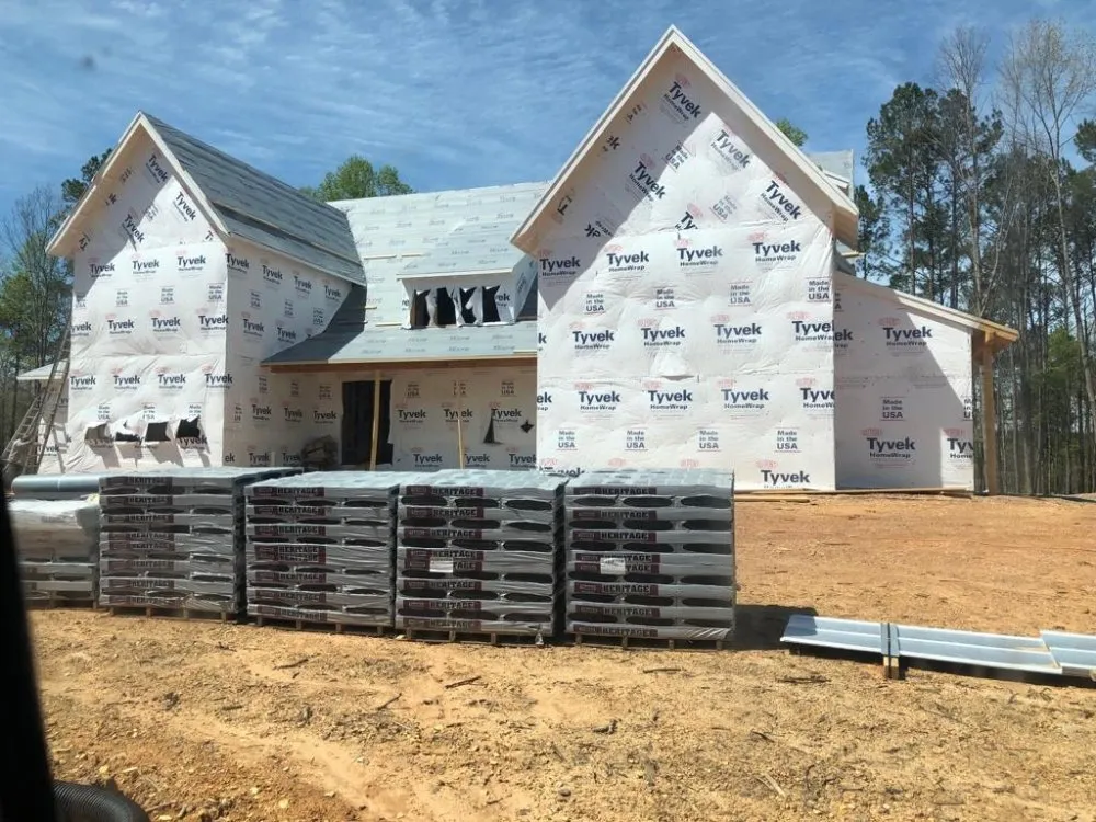 Slide of Solis Construction