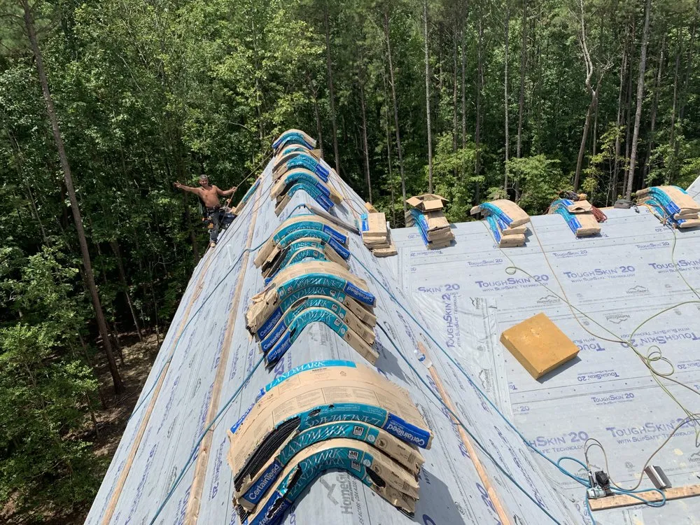 Slide of Solis Roofing and Siding